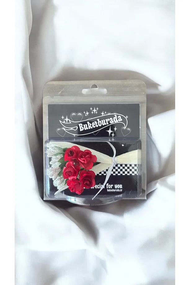 Kırmızı Siyah Beyaz Mini Buket Hot Flowers Gül Kutusu Sevgiliye Hediye